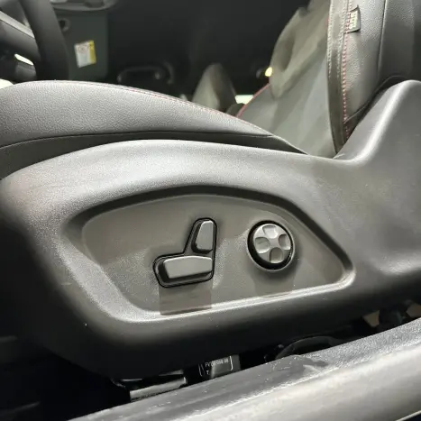 RAM Rampage 2.0 4P HURRICANE 4 TURBO R/T 4X4 AUTOM�TICO, Foto 23