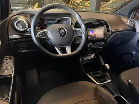 RENAULT Captur 1.3 16V 4P FLEX TCE ICONIC TURBO X-TRONIC AUTOM�TICO CVT, Foto 5