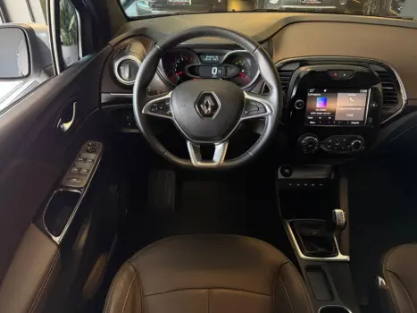 RENAULT Captur 1.3 16V 4P FLEX TCE ICONIC TURBO X-TRONIC AUTOM�TICO CVT, Foto 11