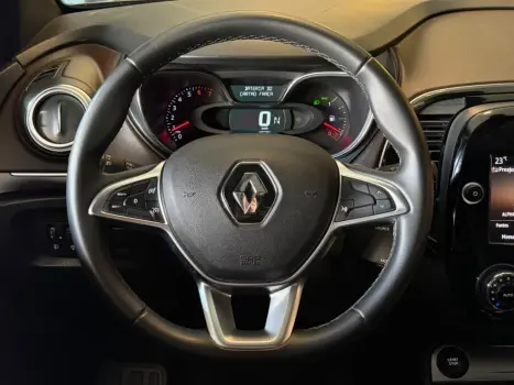 RENAULT Captur 1.3 16V 4P FLEX TCE ICONIC TURBO X-TRONIC AUTOM�TICO CVT, Foto 13