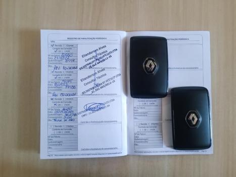 RENAULT Captur 1.3 16V 4P FLEX TCE ICONIC TURBO X-TRONIC AUTOM�TICO CVT, Foto 21
