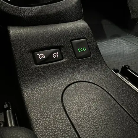 RENAULT Captur 1.6 16V 4P FLEX SCE LIFE X-TRONIC CVT, Foto 17