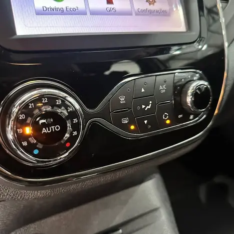RENAULT Captur 1.6 16V 4P FLEX SCE INTENSE X-TRONIC CVT, Foto 13
