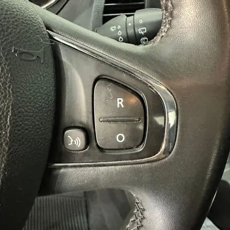 RENAULT Captur 1.6 16V 4P FLEX SCE INTENSE X-TRONIC CVT, Foto 20