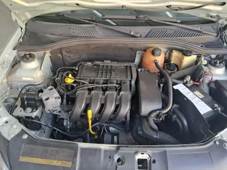 RENAULT Clio Sedan 1.0 16V 4P, Foto 10