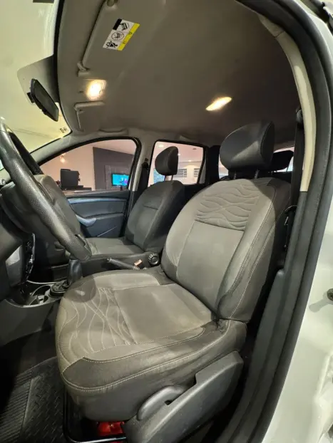 RENAULT Duster 1.6 16V 4P FLEX TECH ROAD, Foto 13