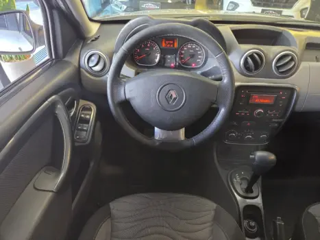 RENAULT Duster 2.0 16V 4P FLEX DYNAMIQUE AUTOM�TICO, Foto 10