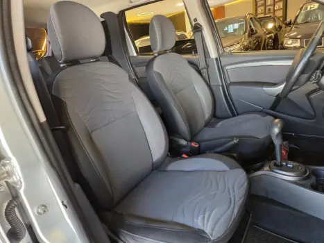 RENAULT Duster 2.0 16V 4P FLEX DYNAMIQUE AUTOM�TICO, Foto 14