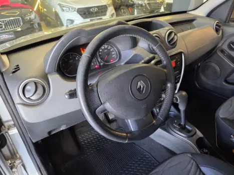 RENAULT Duster 2.0 16V 4P FLEX DYNAMIQUE AUTOM�TICO, Foto 15