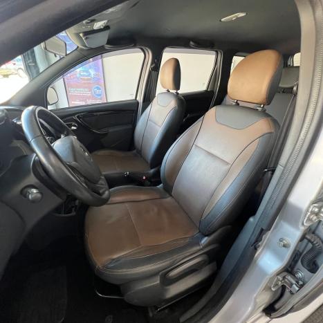 RENAULT Duster 2.0 16V 4P FLEX DYNAMIQUE AUTOM�TICO, Foto 4