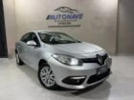 RENAULT Fluence 2.0 16V 4P FLEX DYNAMIQUE PLUS AUTOMÁTICO, Foto 2