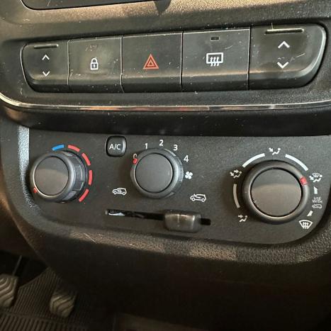 RENAULT Kwid 1.0 12V 4P SCE FLEX ZEN, Foto 16