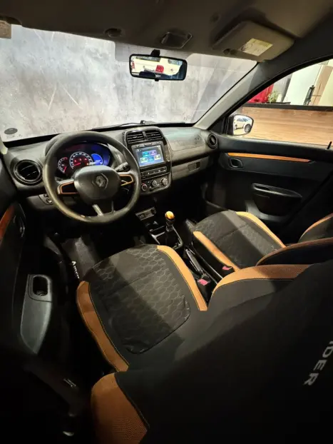 RENAULT Kwid 1.0 12V 4P SCE FLEX OUTSIDER, Foto 14