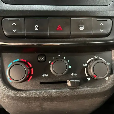 RENAULT Kwid 1.0 12V 4P SCE FLEX ZEN, Foto 13