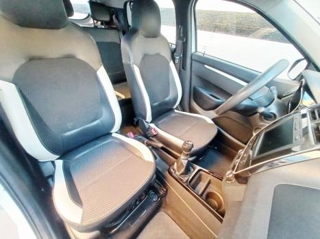 RENAULT Kwid 1.0 12V 4P SCE FLEX INTENSE, Foto 13