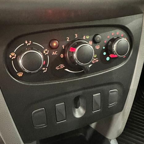 RENAULT Logan 1.6 16V 4P FLEX EXPRESSION, Foto 13