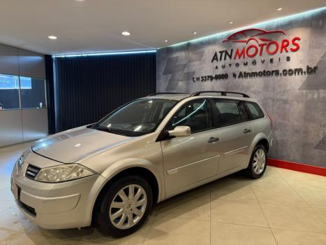 RENAULT Megane Grand Tour 1.6 16V 4P FLEX DYNAMIQUE, Foto 2