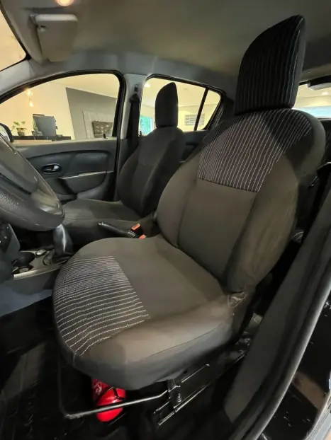 RENAULT Sandero 1.0 16V 4P FLEX AUTHENTIQUE, Foto 12