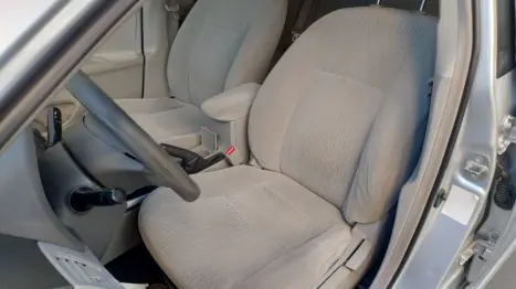 TOYOTA Corolla 1.8 16V 4P XLI, Foto 18