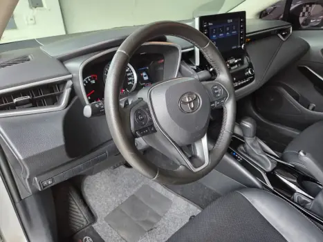 TOYOTA Corolla 2.0 16V 4P FLEX XEI DIRECT SHIFT AUTOM�TICO CVT, Foto 8
