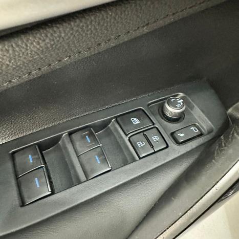 TOYOTA Corolla 2.0 16V 4P FLEX XEI DIRECT SHIFT AUTOM�TICO CVT, Foto 17