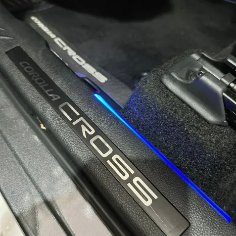 TOYOTA Corolla Cross 1.8 16V 4P FLEX VVT-I HYBRID XRX AUTOM�TICO CVT, Foto 31