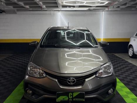 TOYOTA Etios Hatch 1.5 16V 4P FLEX XLS AUTOM�TICO, Foto 2