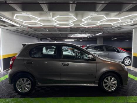 TOYOTA Etios Hatch 1.5 16V 4P FLEX XLS AUTOM�TICO, Foto 5