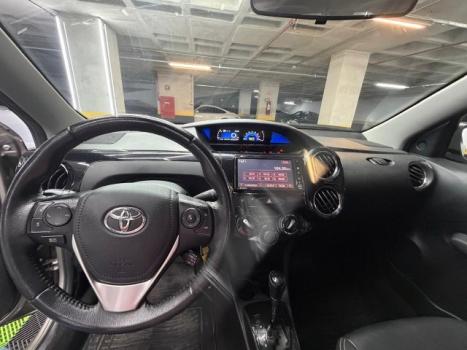 TOYOTA Etios Hatch 1.5 16V 4P FLEX XLS AUTOM�TICO, Foto 8