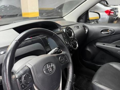TOYOTA Etios Hatch 1.5 16V 4P FLEX XLS AUTOM�TICO, Foto 9