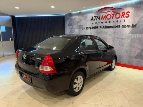 TOYOTA Etios Sedan 1.5 16V 4P FLEX PLATINUM, Foto 4