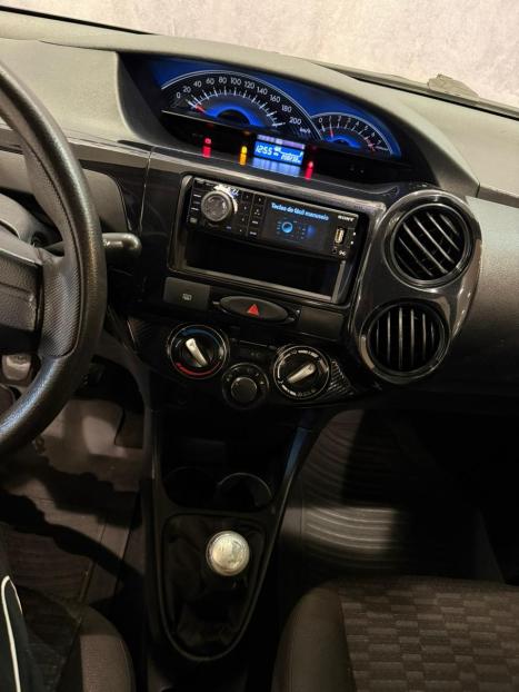 TOYOTA Etios Sedan 1.5 16V 4P FLEX PLATINUM, Foto 13