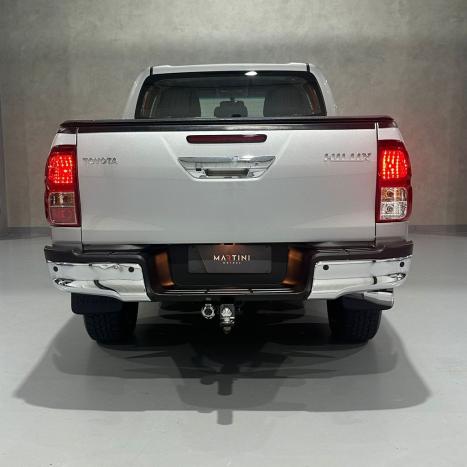 TOYOTA Hilux Caminhonete 2.8 16V 4P SR 4X4 DIESEL CHALLENGE CABINE DUPLA AUTOM�TICO, Foto 5