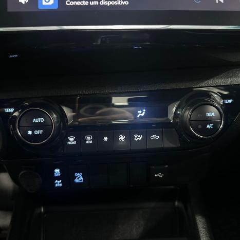 TOYOTA Hilux Caminhonete 2.8 16V 4P SR 4X4 DIESEL CHALLENGE CABINE DUPLA AUTOM�TICO, Foto 13