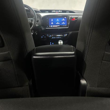 TOYOTA Hilux Caminhonete 2.8 16V 4P SR 4X4 DIESEL CHALLENGE CABINE DUPLA AUTOM�TICO, Foto 14