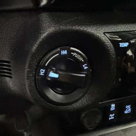 TOYOTA Hilux Caminhonete 2.8 16V 4P SR 4X4 DIESEL CHALLENGE CABINE DUPLA AUTOM�TICO, Foto 18