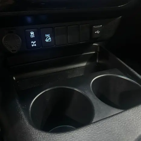 TOYOTA Hilux Caminhonete 2.8 16V 4P SR 4X4 DIESEL CHALLENGE CABINE DUPLA AUTOM�TICO, Foto 22