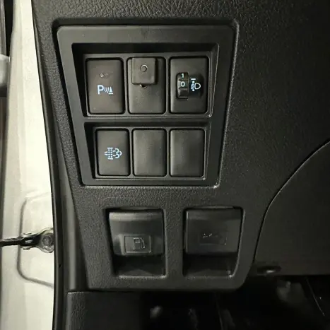 TOYOTA Hilux Caminhonete 2.8 16V 4P SR 4X4 DIESEL CHALLENGE CABINE DUPLA AUTOM�TICO, Foto 24