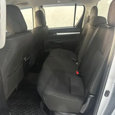 TOYOTA Hilux Caminhonete 2.8 16V 4P SR 4X4 DIESEL CHALLENGE CABINE DUPLA AUTOM�TICO, Foto 25