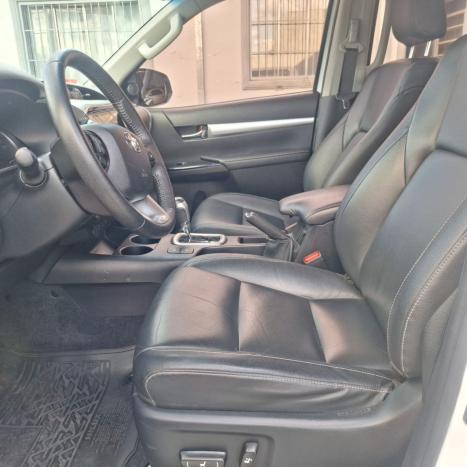 TOYOTA Hilux Caminhonete 2.8 16V SRX 4X4 TURBO DIESEL CABINE DUPLA AUTOM�TICO, Foto 5