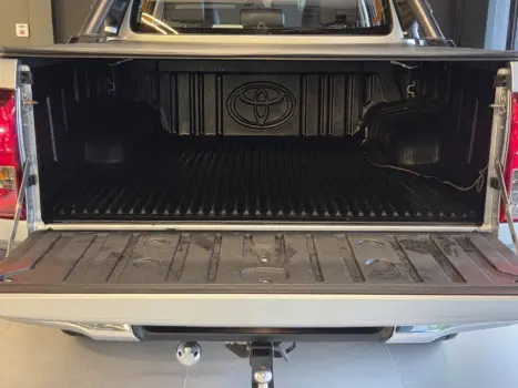 TOYOTA Hilux Caminhonete 2.7 16V 4P SRV FLEX CABINE DUPLA AUTOM�TICO, Foto 17