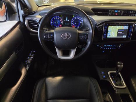 TOYOTA Hilux Caminhonete 2.7 16V 4P SRV FLEX CABINE DUPLA AUTOM�TICO, Foto 13