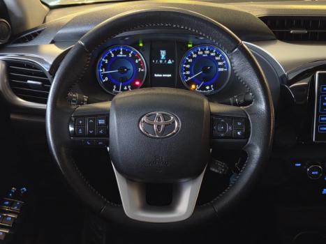 TOYOTA Hilux Caminhonete 2.7 16V 4P SRV FLEX CABINE DUPLA AUTOM�TICO, Foto 14
