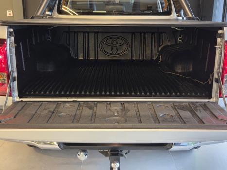 TOYOTA Hilux Caminhonete 2.7 16V 4P SRV FLEX CABINE DUPLA AUTOM�TICO, Foto 17