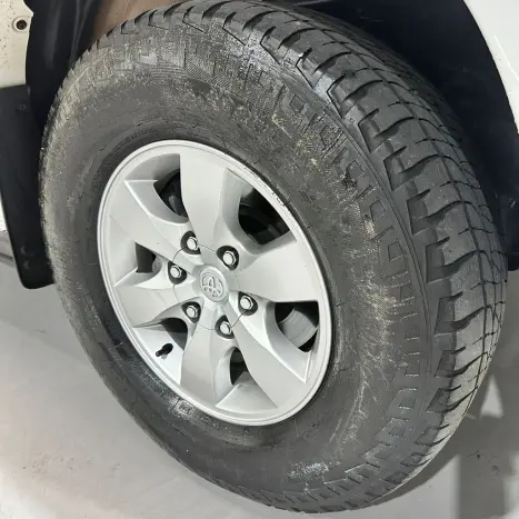 TOYOTA Hilux Caminhonete 2.7 16V 4P SRV FLEX 4X4  CABINE DUPLA AUTOM�TICO, Foto 29