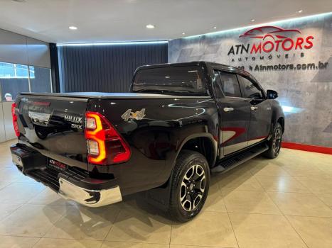 TOYOTA Hilux Caminhonete 2.8 16V SRX 4X4 TURBO DIESEL CABINE DUPLA AUTOMÁTICO, Foto 6