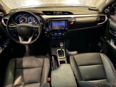 TOYOTA Hilux Caminhonete 2.8 16V SRX 4X4 TURBO DIESEL CABINE DUPLA AUTOMÁTICO, Foto 7