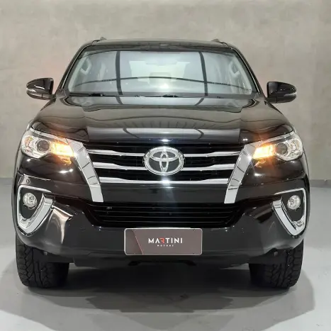 TOYOTA Hilux SW4 2.7 16V 4P FLEX SRV 7 LUGARES AUTOM�TICO, Foto 2