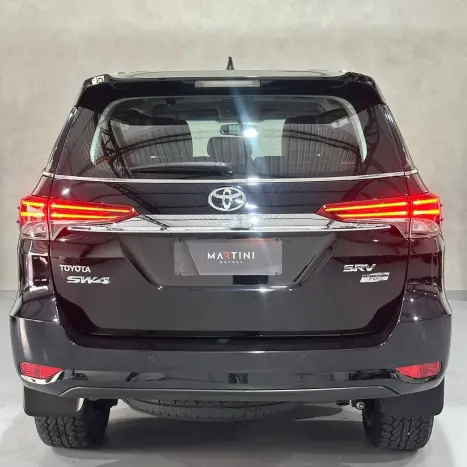 TOYOTA Hilux SW4 2.7 16V 4P FLEX SRV 7 LUGARES AUTOM�TICO, Foto 5