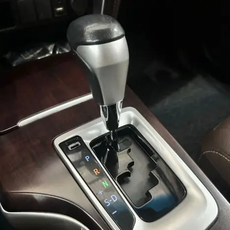 TOYOTA Hilux SW4 2.7 16V 4P FLEX SRV 7 LUGARES AUTOM�TICO, Foto 16